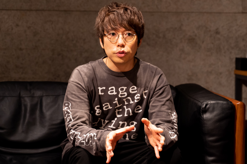 インタビューカット2