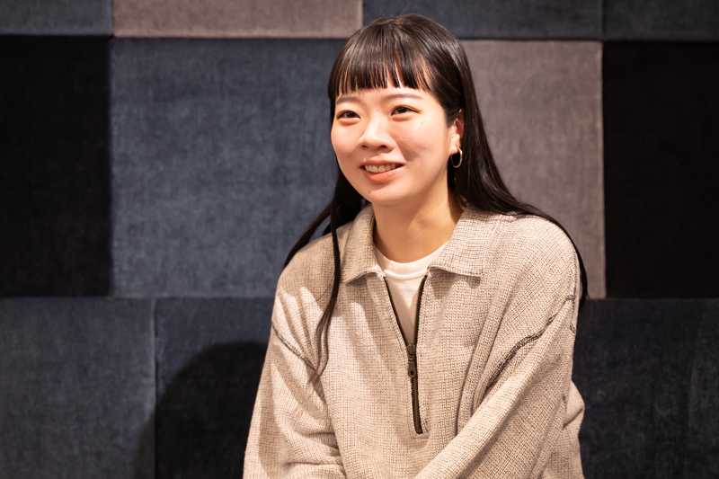 インタビューカット2