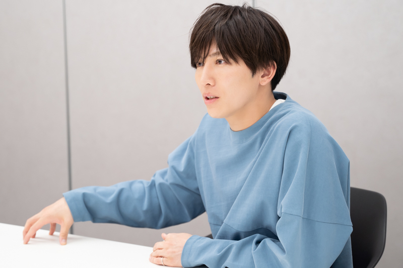 インタビューカット1