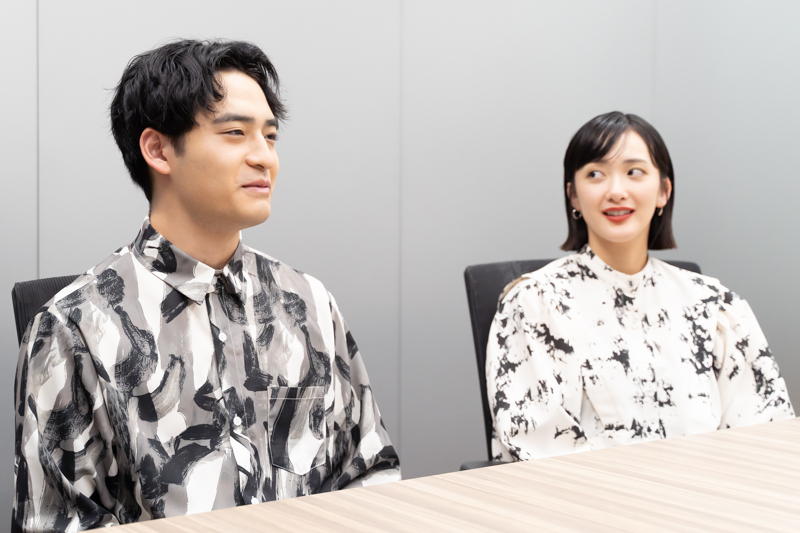 インタビューカット4