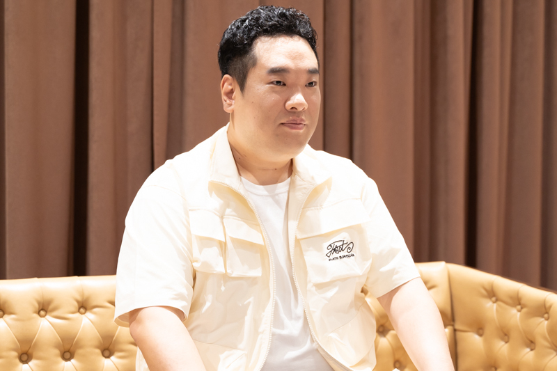 インタビューカット2