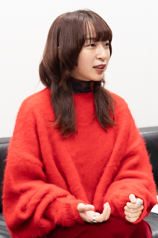 インタビューカット2