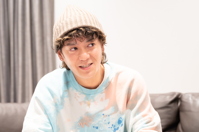 インタビューカット2