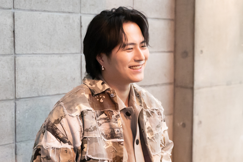 インタビューカット2