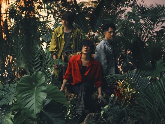 新曲「ある未来より愛を込めて」は“モスバーガー”新CMソング！