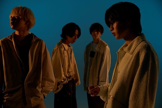 無数の気泡、浮かんでは弾けて