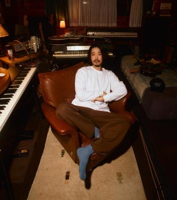 New Albumの限定映像付き商品より「angle」ライブ映像を公開！