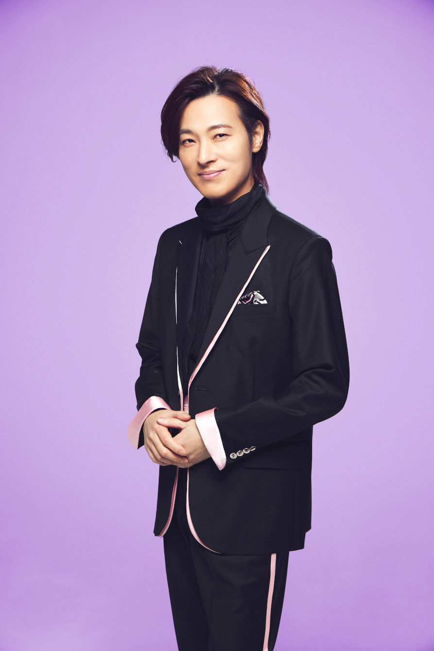 山内惠介、最新曲「紅の蝶」新装盤2作品発売に合わせて過去23作品のシングル曲Music Videoを6月12日(水)に一挙配信スタート！